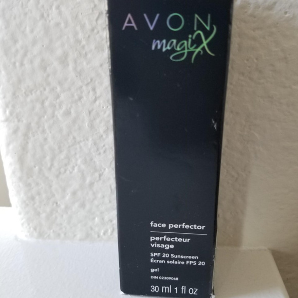 Avon Other - NEW In Box Avon Magix Face Perfector